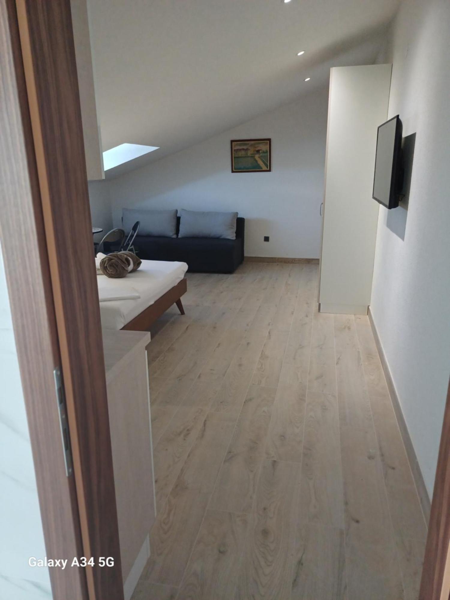 Apartmani Centar Selce Exterior photo